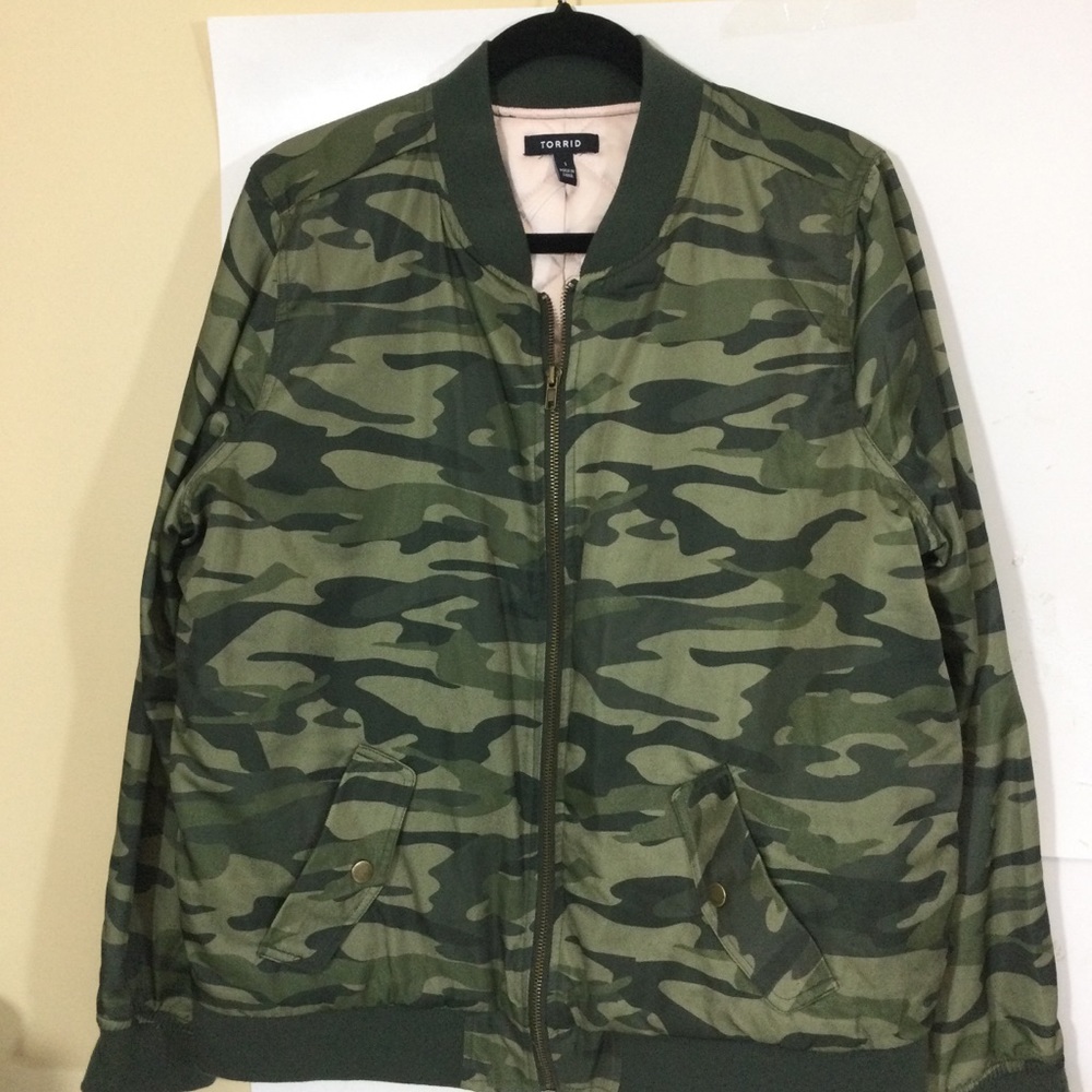 Torrid Camo Bomber Jacket pink lined.  Front pockets.  Sz 1 tried on never worn.